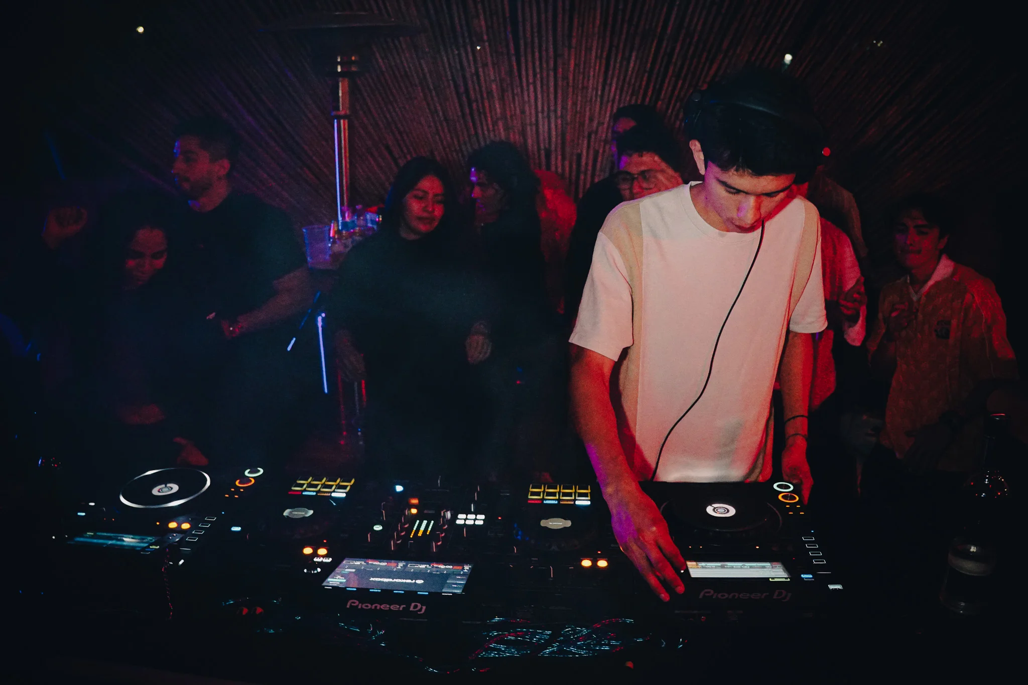KLUB 002 — foto 8