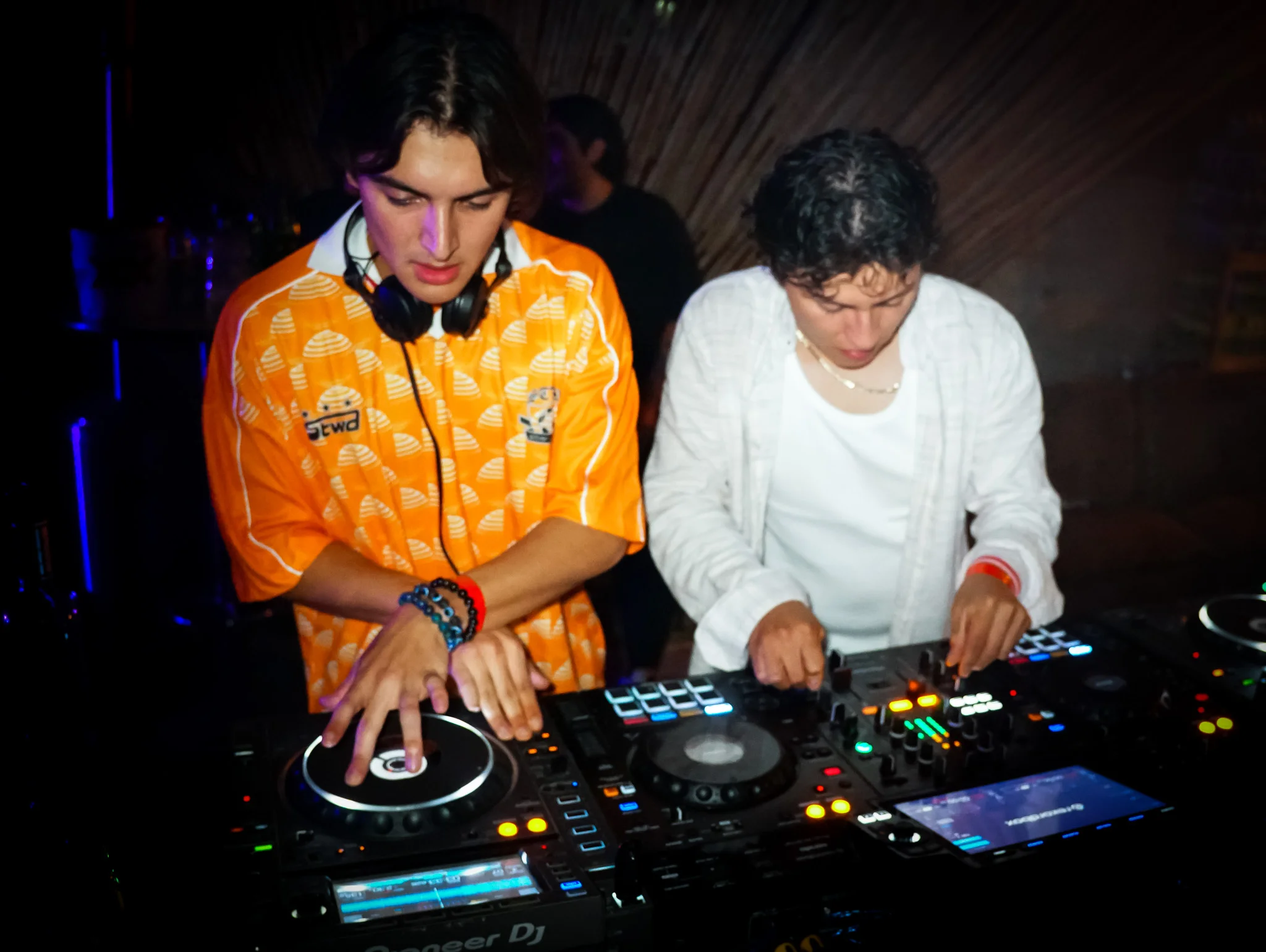 KLUB 002 — foto 24