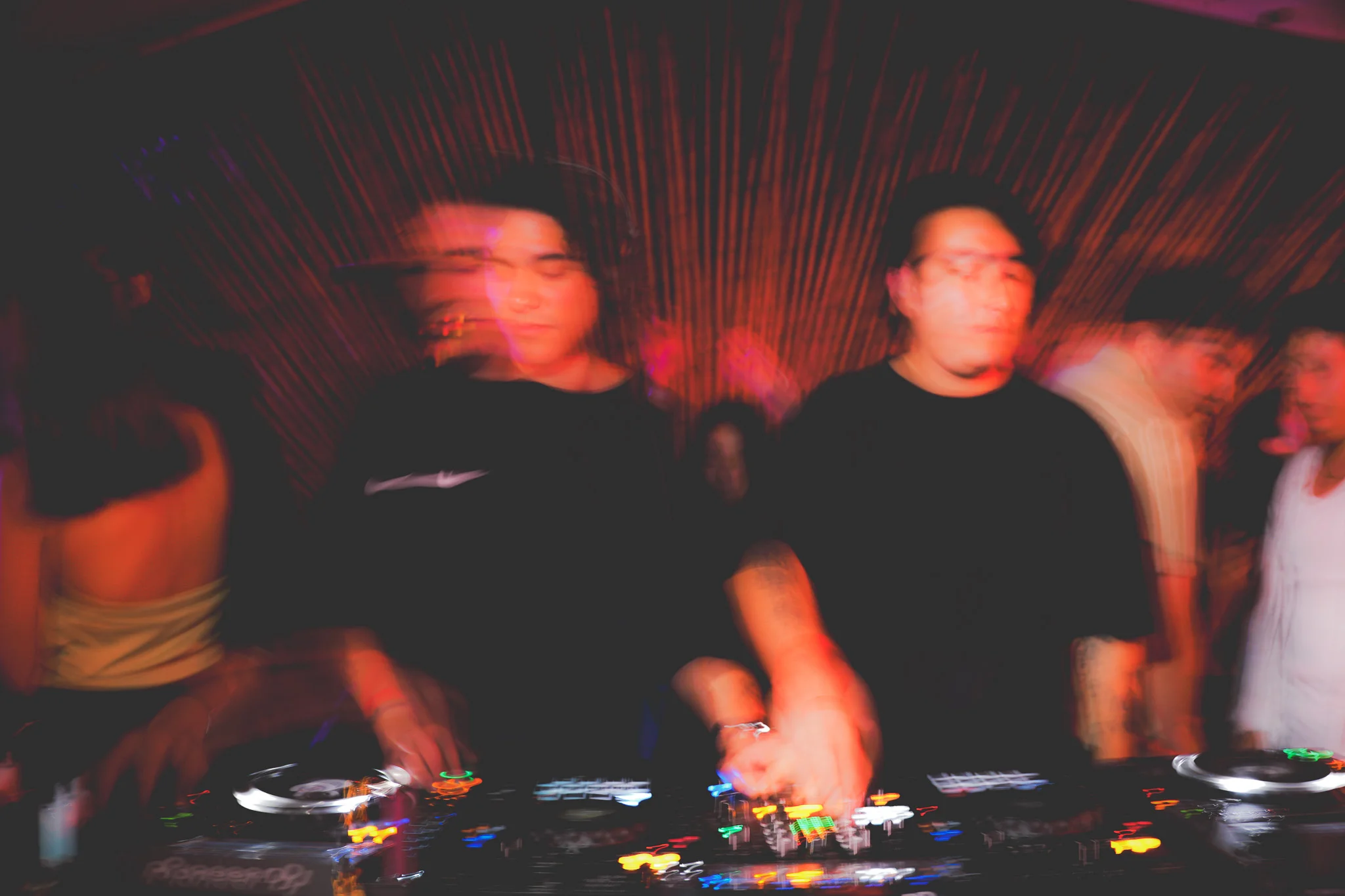 KLUB 002 — foto 2
